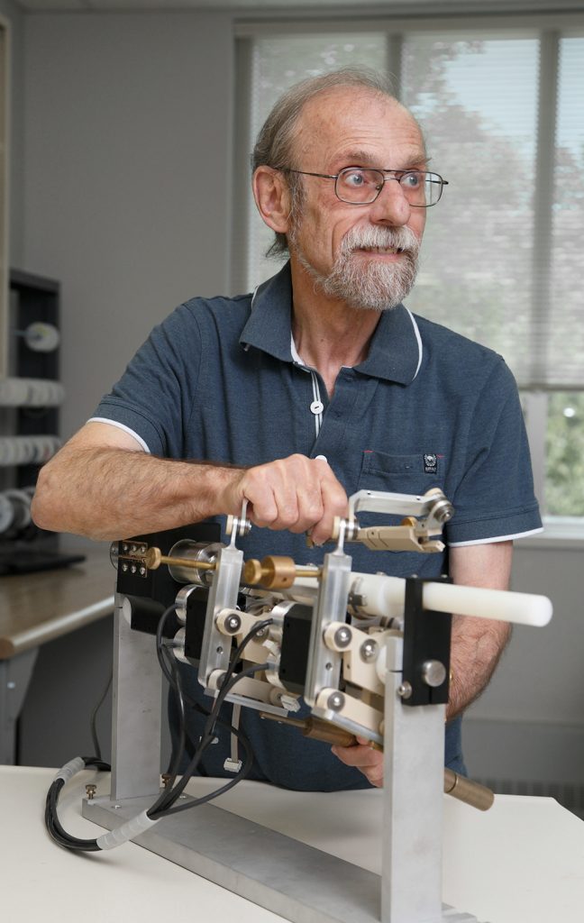 Aaron Fenster and an imaging device prototype